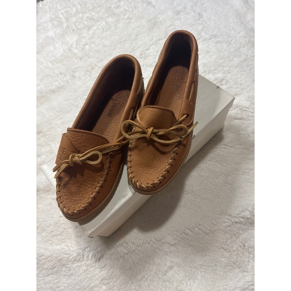 Minnetonka Moccasin Women Size 6 Natural NWT Moosehide Classic Loafer 490